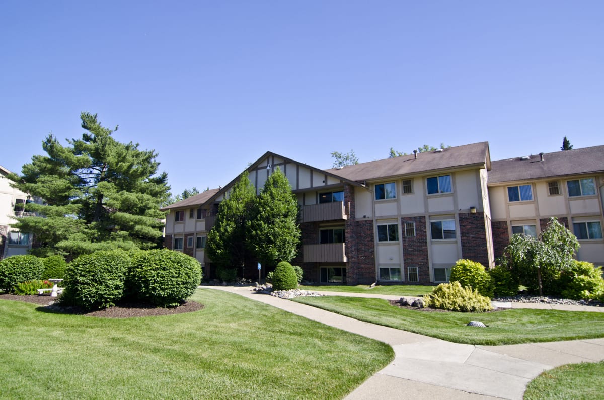 Photos and Video of Glenwood Apartments in East Lansing, MI